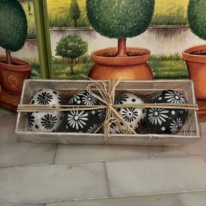 NWT Mackenzie Childs egg decor